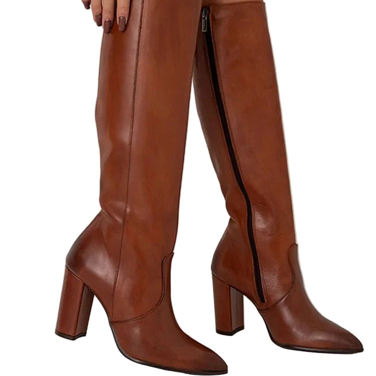 Botas altas con tacón